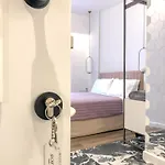 Muses Luxury דירה