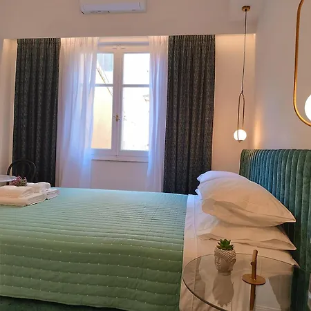 Muses Luxury Apartament *